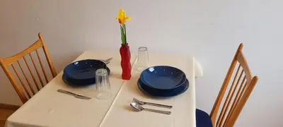 Grundriss der Unterkunft Große 2 Zimmer Wohnung mit Bad Dusche und Badewanne
