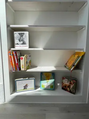 Die Bibliothek in der Ferienwohnung