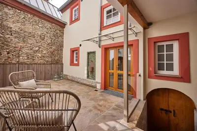 Ein Patio oder anderer Außenbereich in der Unterkunft Winzerhaus 1658 - Ferienwohnung und Apartments