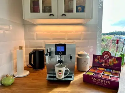 Kaffee-/Teezubehör in der Unterkunft Mosel Urlaub Stabenhof - Whirlpool, Natur und Grill
