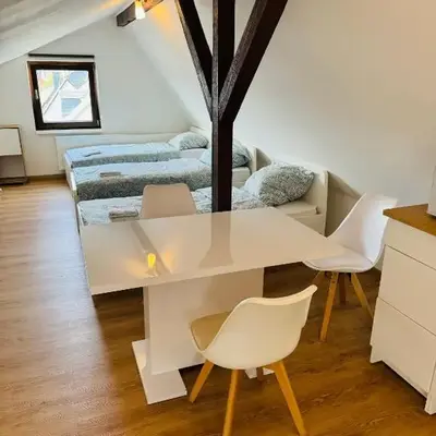 Flussnähe Dreierwohnung