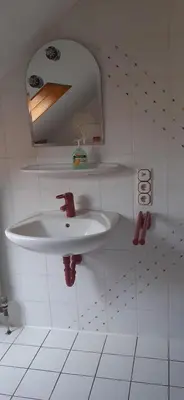 Ein Badezimmer in der Unterkunft Ferienwohnung mit herrlichem Moselblick - b63990