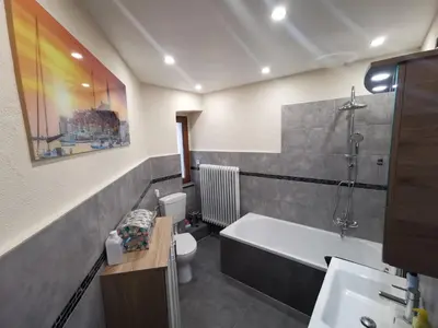 Ein Badezimmer in der Unterkunft Pension am Kirchberg - Zimmer 1