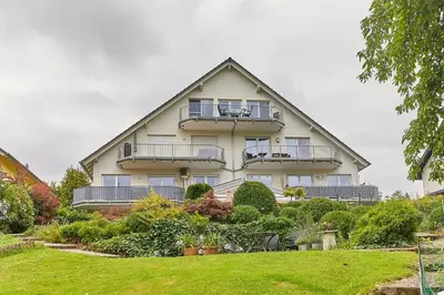Ein Garten an der Unterkunft Moselschleife 2 0