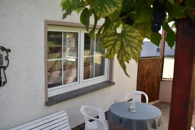 Ein Balkon oder eine Terrasse in der Unterkunft Ilonas Ferienwohnung