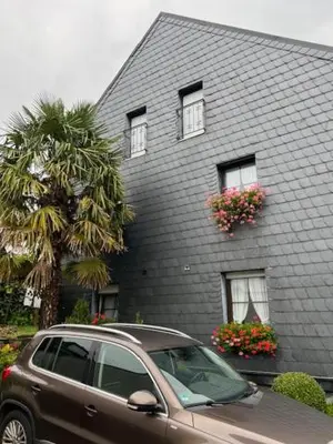 Das Gebäude in dem sich die Ferienwohnung befindet
