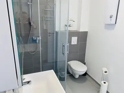 Ein Badezimmer in der Unterkunft Koblenzer Naturhaus & Apartments