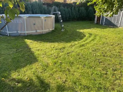 Ein Garten an der Unterkunft Familien Ferienhaus im Grünen in direkter Nähe zum Nürburgring