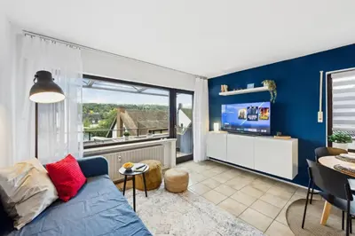 TV/Unterhaltungsangebot in der Unterkunft Helle & moderne Wohnung mit Panorama-Balkon