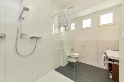 Ein Badezimmer in der Unterkunft Gestade Fewo 4