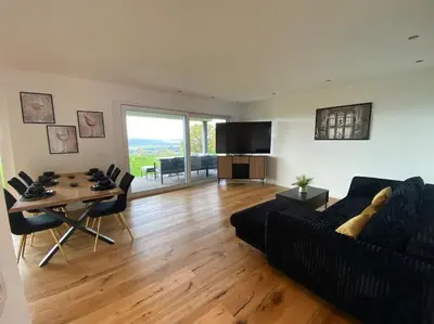 Ein Sitzbereich in der Unterkunft Panorama-Paradies im Rheintal