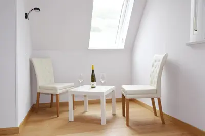 Getränke in der Unterkunft Gästehaus & Weingut Clüsserath-Weiler