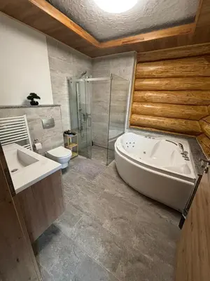 Ein Badezimmer in der Unterkunft Chalet Nicole