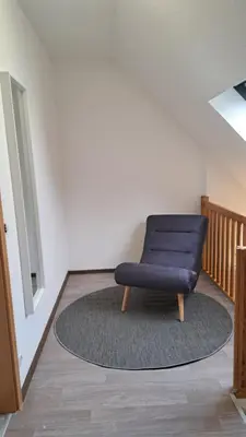 Ein Sitzbereich in der Unterkunft EL MIRADOR - Ferienwohnung Nähe Nürburgring - Eifel - Ahr - Rhein - RENOVIERT