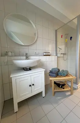 Ein Badezimmer in der Unterkunft FeWo Rehborn