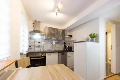 Küche/Küchenzeile in der Unterkunft Citystudio 3 Rosenburgblick in Moselnähe