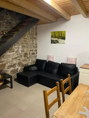Ein Sitzbereich in der Unterkunft Ferienwohnung Eschbach Hof am Nürburgring