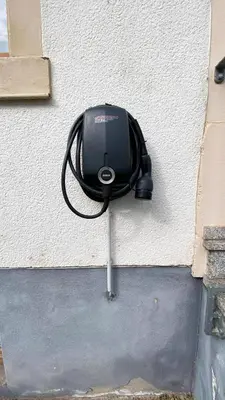 Grundriss der Unterkunft BAT Home Solutions Trier-Euren - alles was ein Hotel nicht bietet - 35 qm Ferienwohnung, Heimkino, Wallbox, Küche für 4 Personen