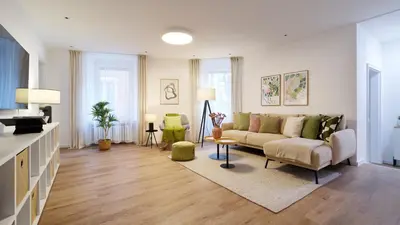 Ein Sitzbereich in der Unterkunft BG Living & Hosting - Stilvolle Ferienwohnung im Zentrum von Wittlich - 2 Schlafzimmer, Netflix, Waschmaschine, bis 4 Personen