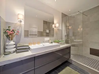 Ein Badezimmer in der Unterkunft BG Living & Hosting - Stilvolle Ferienwohnung im Zentrum von Wittlich - 2 Schlafzimmer, Netflix, Waschmaschine, bis 4 Personen