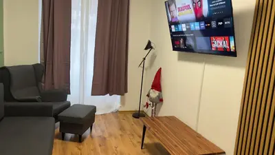 TV/Unterhaltungsangebot in der Unterkunft Koblenz 1 Bed Sleeps 5 City Views