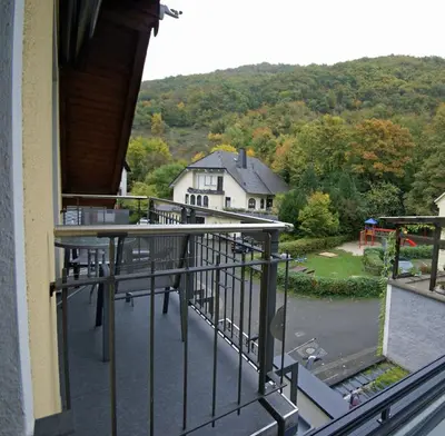 Ein allgemeiner Bergblick oder ein Berglick von der Ferienwohnung aus