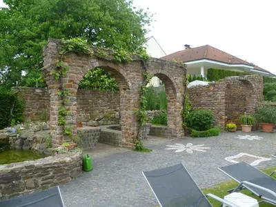 Ein Garten an der Unterkunft Pension-Elfi