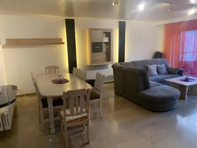 Ein Sitzbereich in der Unterkunft stay with friends Trier 1
