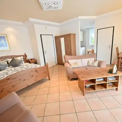 Apartment Paradiso