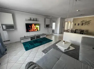 TV/Unterhaltungsangebot in der Unterkunft Exklusive großzügige Wohnung