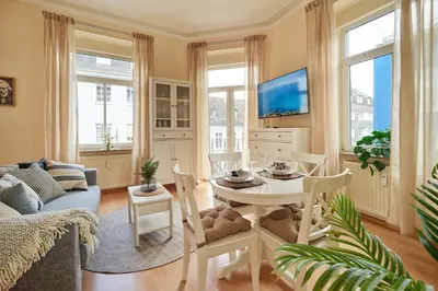 TV/Unterhaltungsangebot in der Unterkunft MARX - Studio-Apartment im Zentrum von Trier - Top-Lage, Gratis WLAN, ideal für Paare & Geschäftsreisende