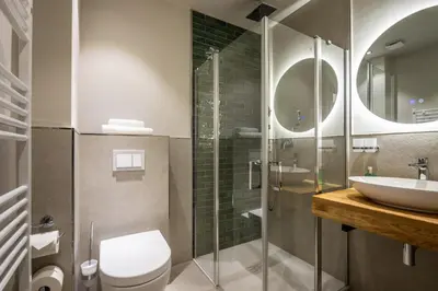 Ein Badezimmer in der Unterkunft May Hotel Mayschoß