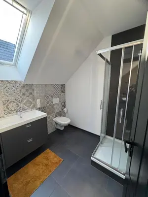Ein Badezimmer in der Unterkunft Modernes Appartement am Luisenhof