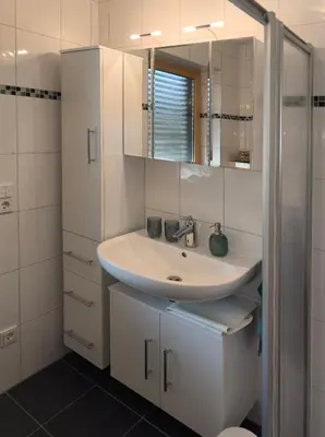 Ein Badezimmer in der Unterkunft Ferienwohnung Ries am Weinberg