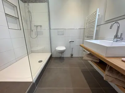 Ein Badezimmer in der Unterkunft Pinnerbergstube Ferienwohnung Cochem Mosel