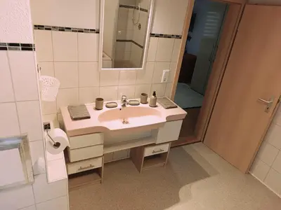 Ein Badezimmer in der Unterkunft Haus Roxy