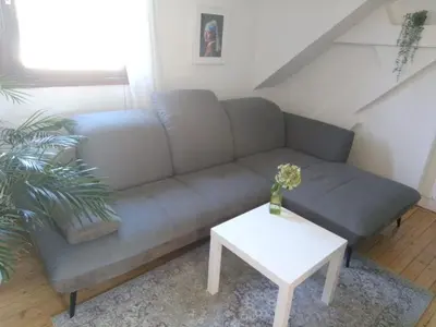 Ein Sitzbereich in der Unterkunft Gemütliche, feine Ferienwohnung mit Nähe zum Rhein- Ideal für 2