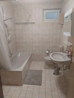Ein Badezimmer in der Unterkunft Ferienwohnung Weinberg mit tollem Moselblick
