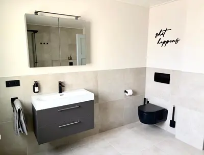 Ein Badezimmer in der Unterkunft NBRingNest - Ferienhaus am Nürburgring in Adenau
