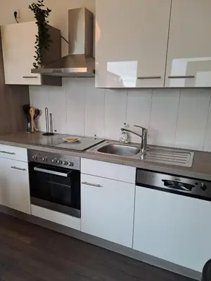 Küche/Küchenzeile in der Unterkunft Monteurzimmer RLP - Ihr Zuhause auf Zeit!