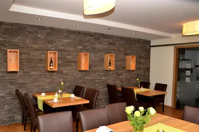 Ein Restaurant oder anderes Speiselokal in der Unterkunft Seminarshof