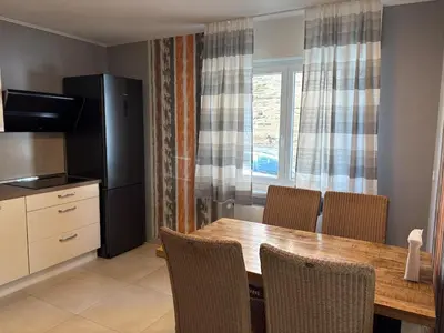 Küche/Küchenzeile in der Unterkunft 1-Zimmer-Apartment mit Pool und Kamin
