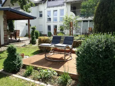 Ein Garten an der Unterkunft FeWo Thul