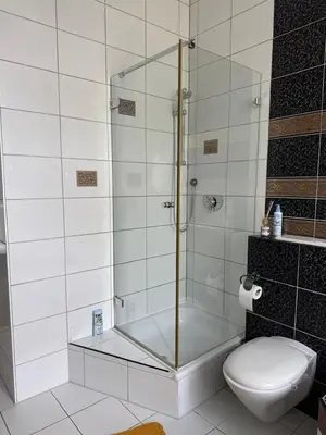 Ein Badezimmer in der Unterkunft Schickes Apartment am Rhein mit Rheinblick 4