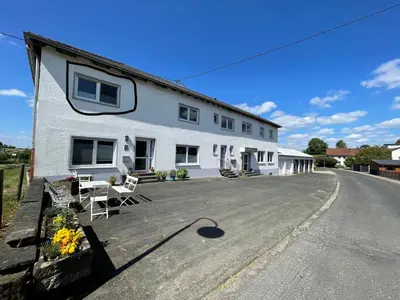 Das Gebäude in dem sich die Ferienwohnung befindet