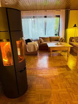 Ein Sitzbereich in der Unterkunft Eifelsuiten - Family & Pet Retreat