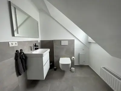 Ein Badezimmer in der Unterkunft Gemütliche sanierte Wohnung mit Klimaanlage