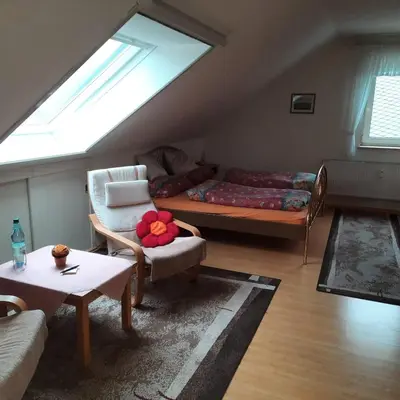 Ein Bett oder Betten in einem Zimmer der Unterkunft Ferienwohnung mit Rheinblick 2-4 Personen