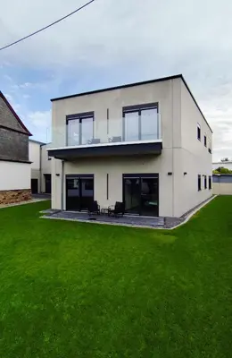 Das Gebäude in dem sich die Ferienwohnung befindet