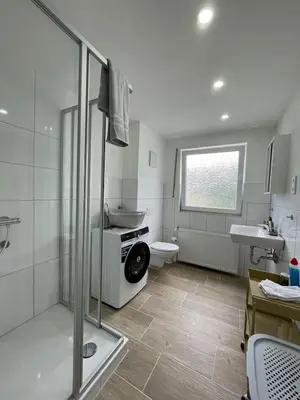 Ein Badezimmer in der Unterkunft Charmante Dachgeschosswohnung bis zu 6 Gäste